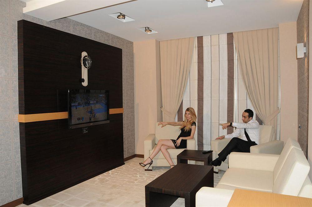Iron Hotel Hokmeli Luaran gambar
