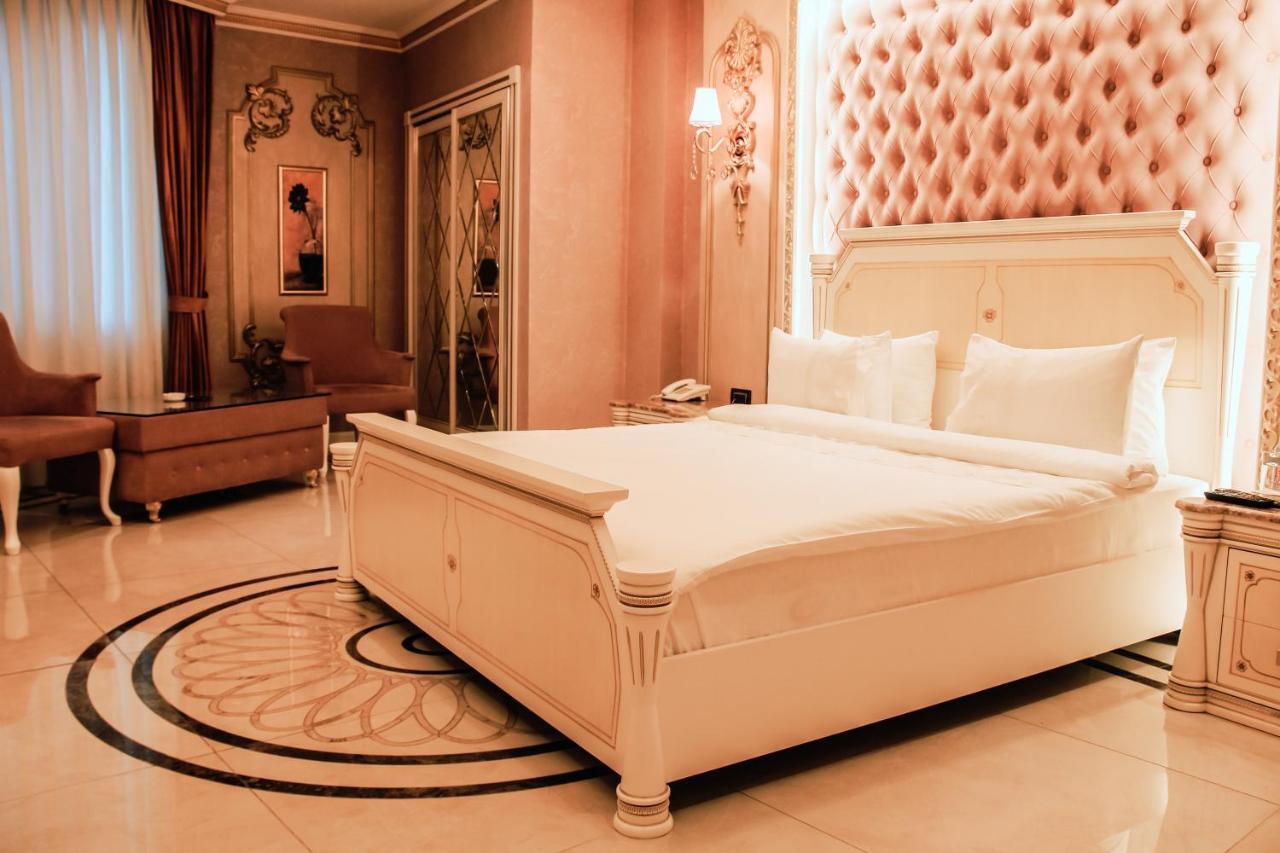 Iron Hotel Hokmeli Luaran gambar