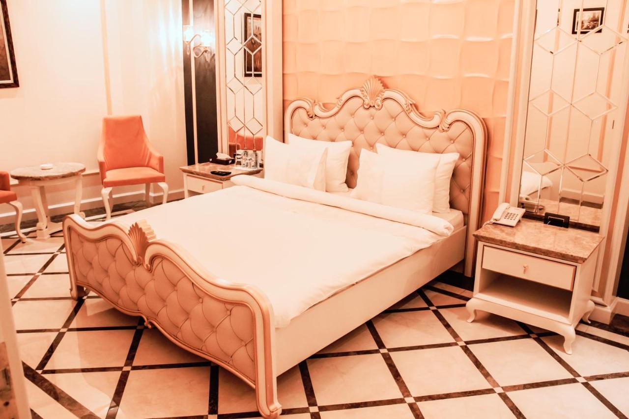 Iron Hotel Hokmeli Luaran gambar