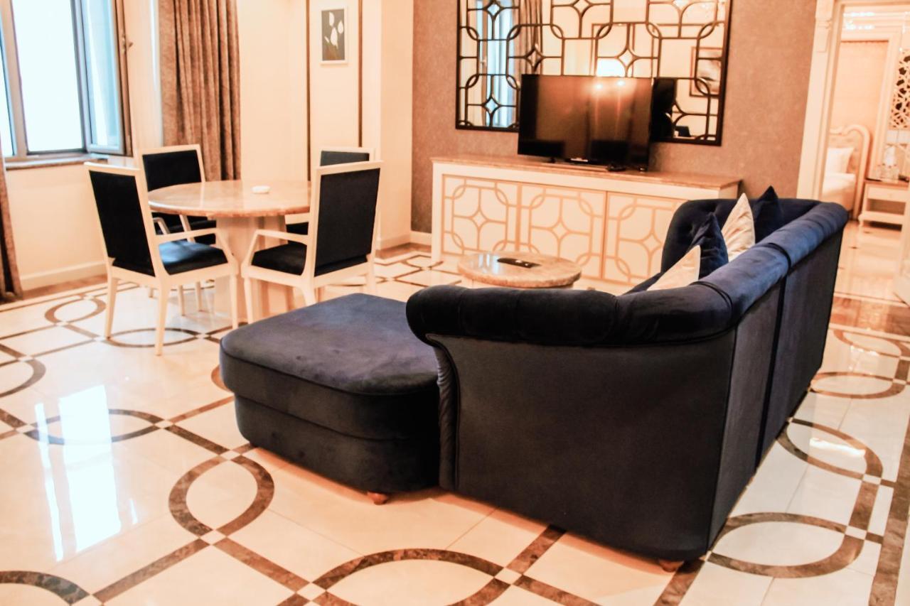 Iron Hotel Hokmeli Luaran gambar