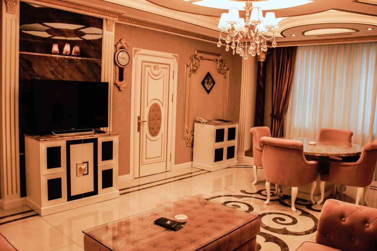 Iron Hotel Hokmeli Luaran gambar