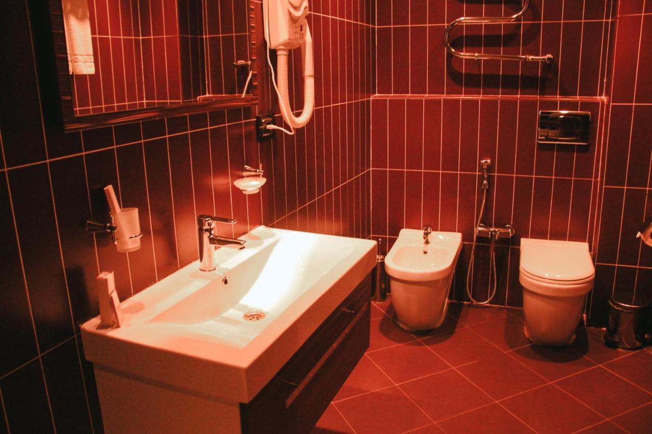 Iron Hotel Hokmeli Luaran gambar